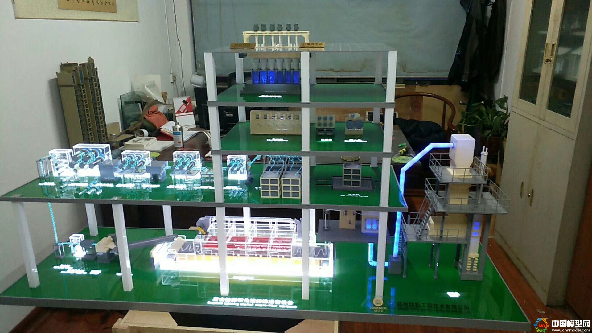 樓盤沙盤模型制作、別墅沙盤模型制作、城市規(guī)劃沙盤制作、建筑模型設(shè)計(jì)制作、工業(yè)模型設(shè)計(jì)制作、數(shù)字多媒體沙盤制作