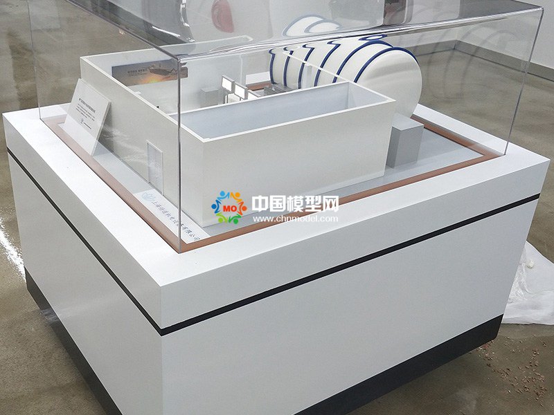 衛(wèi)星裝備真空試驗(yàn)?zāi)Ｐ? align=