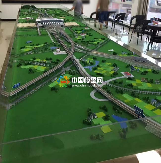 襄陽(yáng)東津站沙盤模型展現(xiàn)