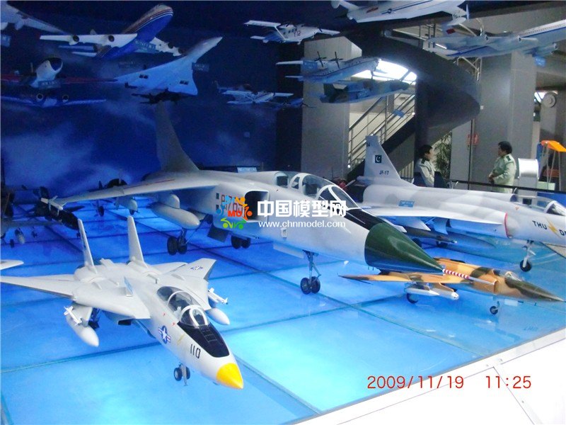 軍工導(dǎo)彈戰(zhàn)斗機(jī)模型