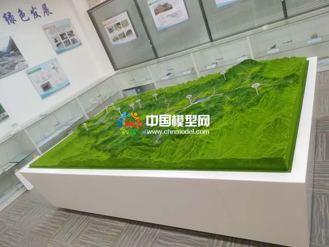礦區(qū)位置示意沙盤模型