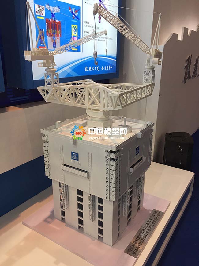 超高層建筑智能化施工裝備集成平臺模型