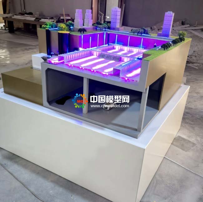 車(chē)庫(kù)屋頂排水系統(tǒng)水沙盤(pán)模型