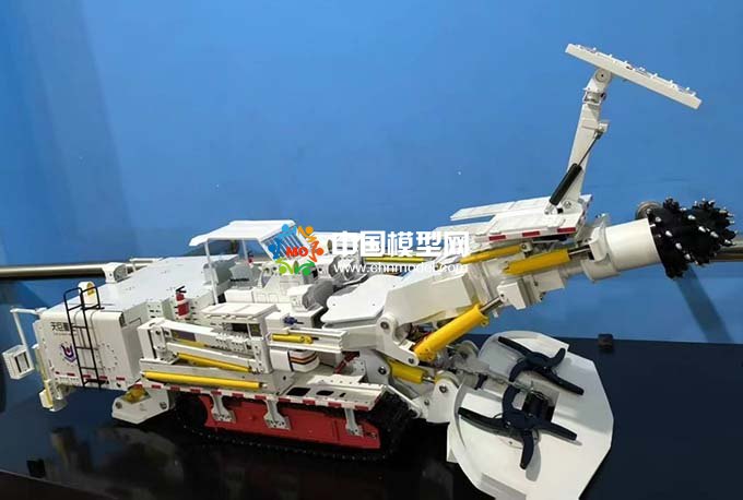 煤礦機(jī)械采煤機(jī)模型