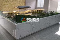 ?？嫡旧潮P模型